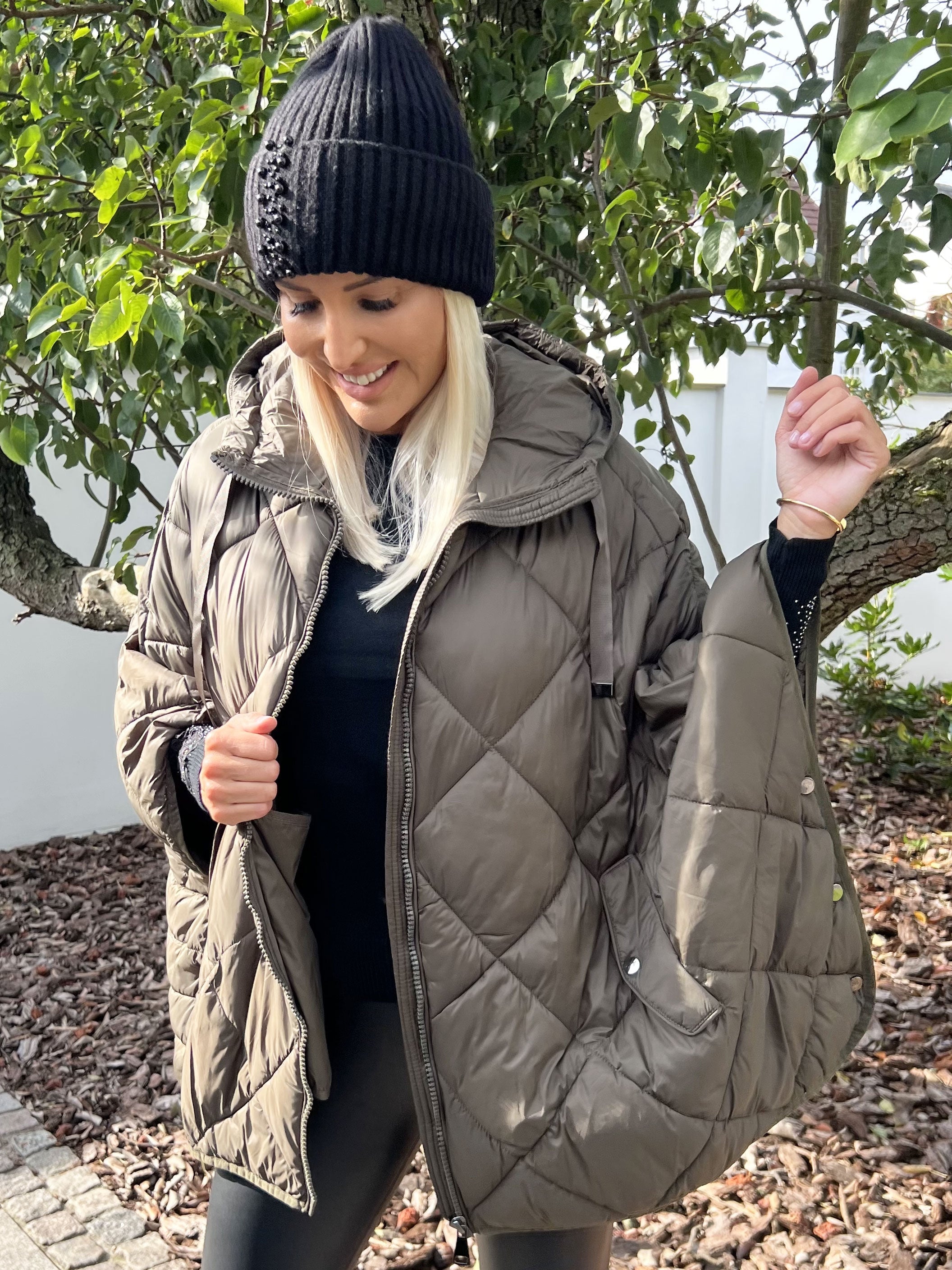 Floriza - Kort dunjacka i oversized passform